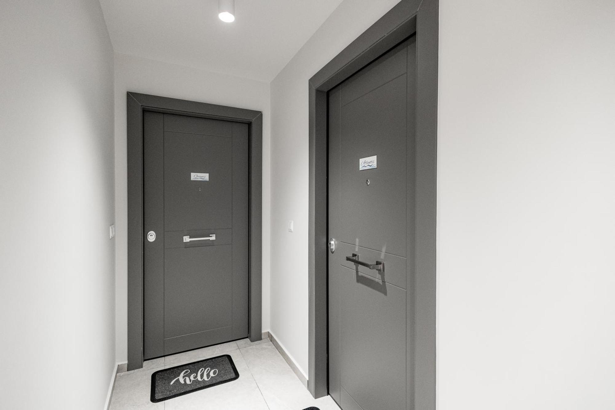 Chelmis Sea Front Apartments - Atlantis アルゴストリオン エクステリア 写真